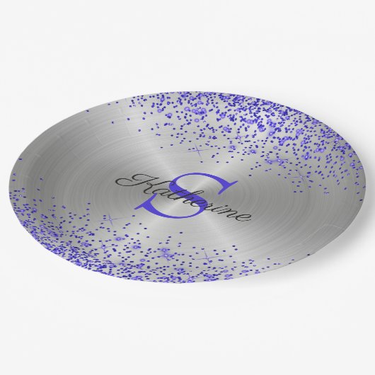Trendy Silver Metallic Lila Glitzer Monogram Pappteller (Schrägansicht)