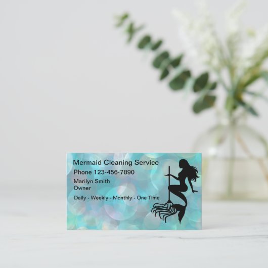 Trendy Simple Maid Reinigungsservice Visitenkarte (Stehend Vorderseite)