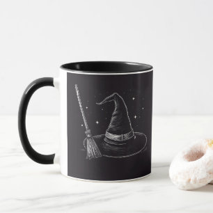 Trendy Spooky Halloween Hexenhut und Besen schwarz Tasse