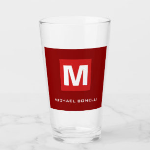 Trendy stylische dunkelrote, weiße Monogramm Ihren Glas