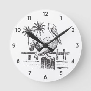 Trendy Summer Beach Palm Tree Pelican an der Post Runde Wanduhr