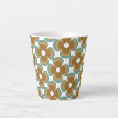 Trendy Teal Caramel Retro Groovy Flowers Seamless  Milchtasse (Vorderseite)