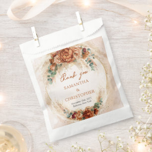 Trendy Terracotta Bordeaux Blume Grünpflanzen Pamp Geschenktütchen