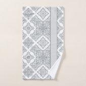 Trendy Tile Print grau und weiß Personalisiert Badhandtuch Set (Handtuch)
