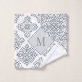 Trendy Tile Print grau und weiß Personalisiert Badhandtuch Set (Waschlappen)