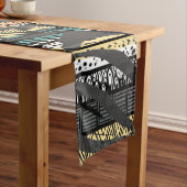 Trendy Tribal African Pattern Zebra Print Mittelgroßer Tischläufer (Beispiel)