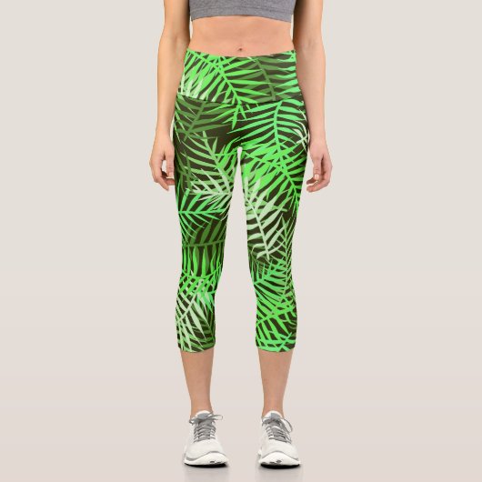 Trendy Tropical Palm Blätter Grünes Leaf Muster Capri Leggings (Vorderseite)