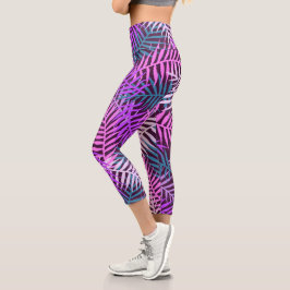 Trendy Tropical Palm Blätter Muster Lila Aquamarin Capri Leggings