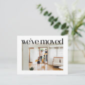 Trendy Typografie Custom Foto Wir bewegten neue Zu Postkarte (Stehend Vorderseite)
