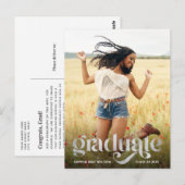 Trendy Typografy Silver Overlay Foto Graduate Postkarte (Vorne/Hinten)