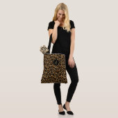 Trendy und stilvoller Leopardendruck mit Glitzer Tasche (Am Model)