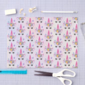 Trendy Unicorn mit Blumenkronen und Schmetterlinge Seidenpapier (Handwerk)