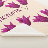 Trendy Victoria Name Pink Tulpe Blume Decke Sherpadecke (3/4)