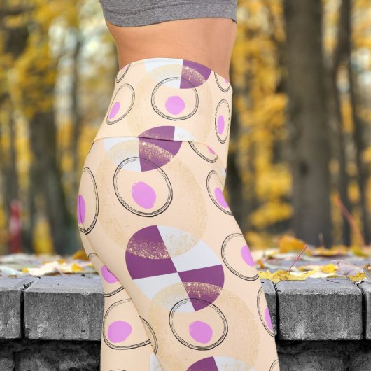 Trendy White Nucleus Pattern Yoga Capri Leggings
