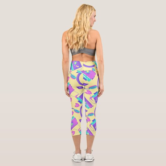 Trendy Yellow 80er neon Theme Capri Leggings (Rückseite)