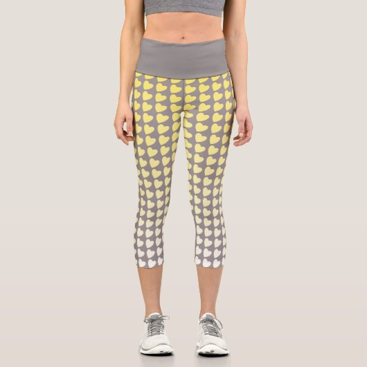 Trendy Yellow and Gray Gradient Heart Pattern Capri Leggings (Vorderseite)