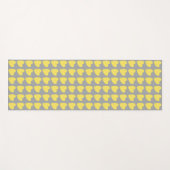 Trendy Yellow Gray Heart Pattern Yogamatte (Vorderseite (Horizontal))