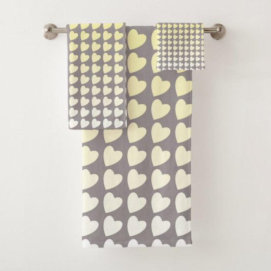 Trendy Yellow Gray Herzdesign Muster Gradient Badhandtuch Set (Insitu)