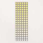 Trendy Yellow Gray Herzdesign Muster Gradient Yogamatte (Vorderseite)