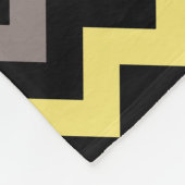 Trendy Yellow Grey Black Zickzack Pattern Fleecedecke (Ecke)