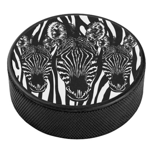 Trendy Zebra Herd auf Zebra Print Eishockey Puck (3/4)