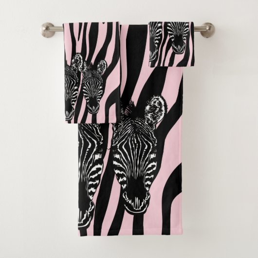 Trendy Zebra Herd auf Zebra Print Pink Badhandtuch Set (Insitu)