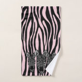 Trendy Zebra Herd auf Zebra Print Pink Badhandtuch Set (Handtuch)