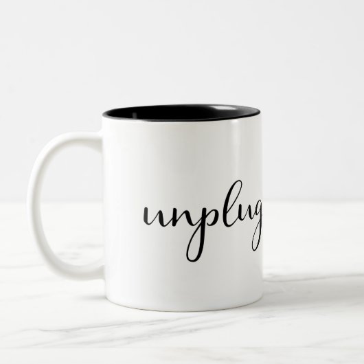 Trennen Sie mit Skript-Text und Stecker Zweifarbige Tasse (Links)