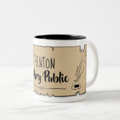 Trenton Notary Public Scroll Feather Quill Zweifarbige Tasse (VorderseiteRechts)