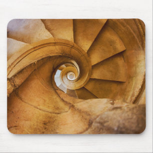 Treppe mit nach unten führender Spirale, Portugal Mousepad
