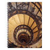 Treppen mit Spiralkreistreppen, alte Treppen, Notizblock (Vorderseite)