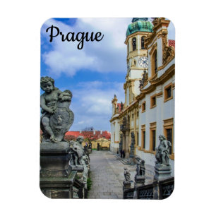 Treppen mit Stein Engel in der Kirche Loreto Prag Magnet