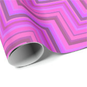 Treppenmuster aus rosa Streifen Geschenkpapier (Rolleneckpunkt)