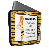 TRESPASSERS werden getwittert, textiert und auf Fa Laptopschutzhülle (Vorne Rechts)