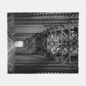 Trestle Bridge in Schwarz-Weiß Fleecedecke (Vorderseite (Horizontal))