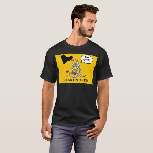 Trete auf dem Shirt (Vorne ganz)