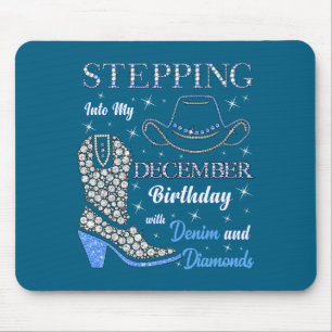 Treten in meinen Dezember-Geburtstag mit Denim und Mousepad