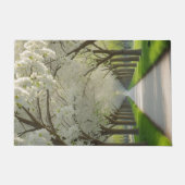 "Treten Sie ein in die Stille - Nature's Tunnel Fußmatte (Vorderseite)