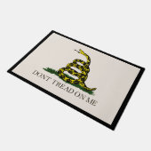 Treten Sie mir nicht vor die Tür Fußmatte (Schrägansicht)