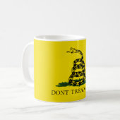 Treten Sie nicht auf meiner Gadsden-Flagge Kaffeetasse (Vorderseite Links)