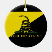 Treten Sie nicht auf mir Anarchisten-Flagge Keramikornament (Hinten)