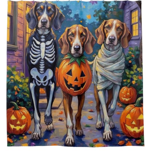 Treten Walker Coonhound in Halloween-Kostümen Duschvorhang (Vorderseite)