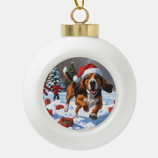 Treten Walker Coonhound Schnee mit Weihnachtshut Keramik Kugel-Ornament (Vorderseite)
