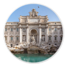 Trevi-Brunnen am frühen Morgen - Rom, Italien