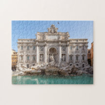 Trevi-Brunnen am frühen Morgen - Rom, Italien