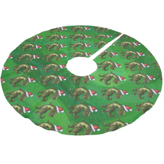 TRex in Weihnachtsmannmütze auf Grün Polyester Weihnachtsbaumdecke (Schrägansicht)