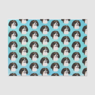 Tri-farbener Kavalier König Charles Spaniel Gesche Seidenpapier