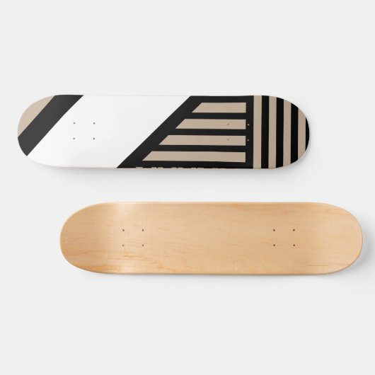 Triangle Stripes - Taupe, Schwarz und Weiß Skateboard (Horizontal)