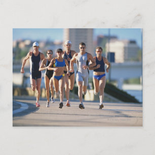 Triathloners laufen 5 postkarte