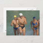 Triathlonläufer laufen aus Wasser 3 Postkarte (Vorne/Hinten)